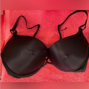 New Victoria’s Secret Miraculous Nipple bra 36C
